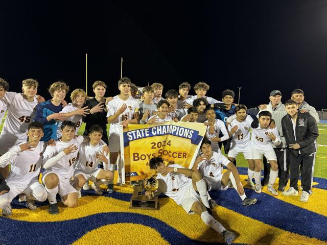 2024 Salpointe boys soccer championship team