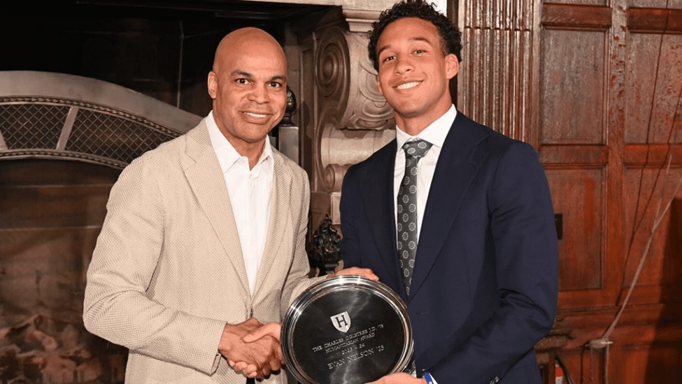 Evan Nelson '20 receiving Harvard Humanitarian Award